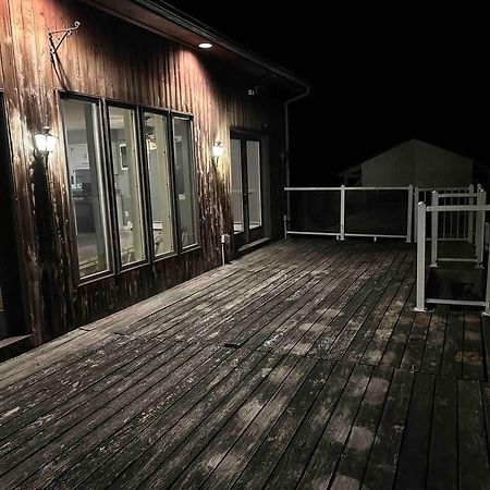 언캐스빌 Casino Chalet With Incredible Views 빌라 외부 사진